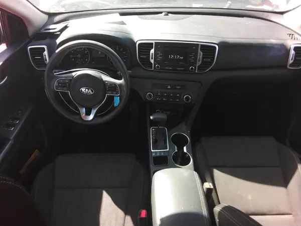 KNDPMCAC3K7609350 2019 KIA SPORTAGE - Image 8