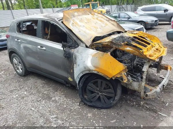KNDPMCAC3K7609994 2019 KIA SPORTAGE - Image 1
