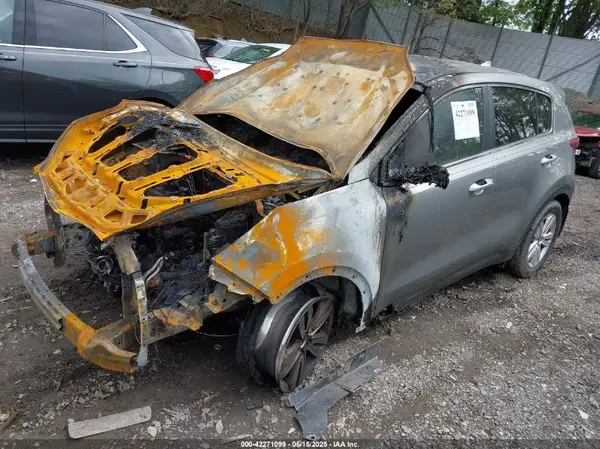 KNDPMCAC3K7609994 2019 KIA SPORTAGE - Image 2