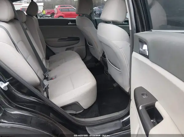KNDPMCAC3K7612006 2019 KIA SPORTAGE - Image 8