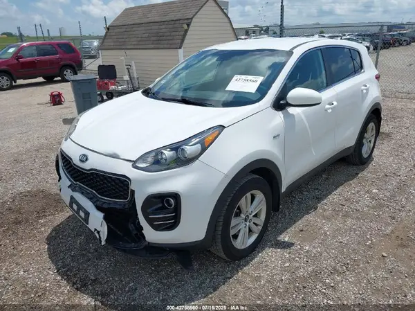 KNDPMCAC3K7621305 2019 KIA SPORTAGE - Image 2