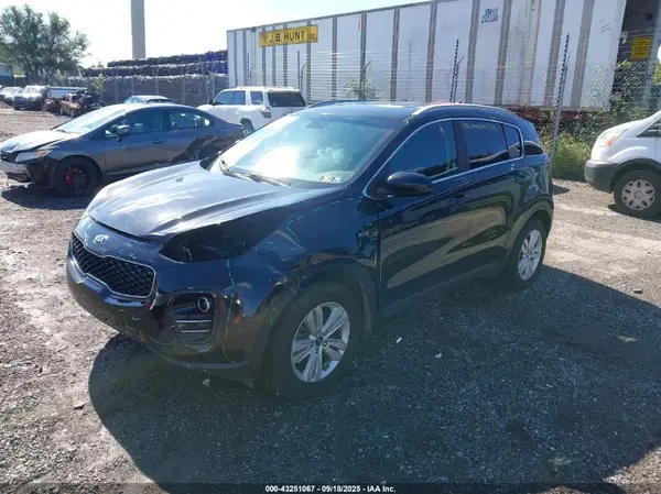 KNDPMCAC3K7627301 2019 KIA SPORTAGE - Image 2