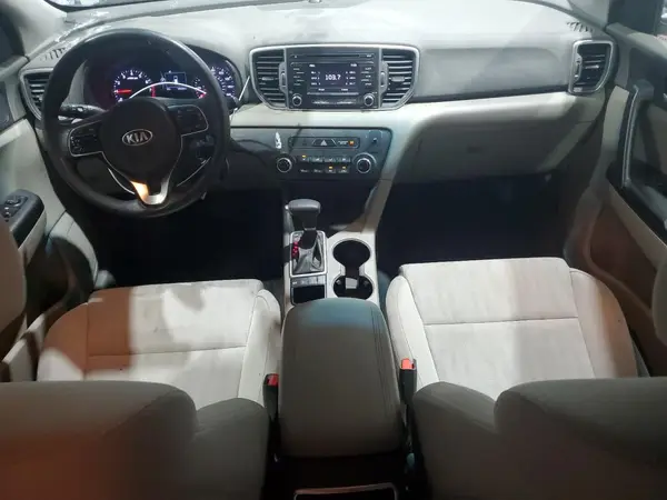 KNDPMCAC3K7627573 2019 KIA SPORTAGE - Image 8