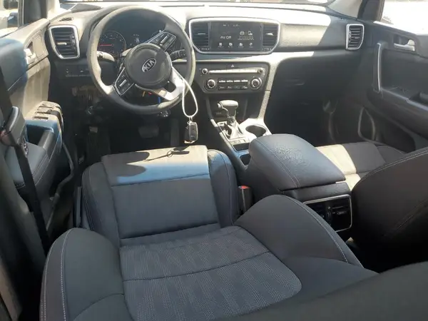 KNDPMCAC3L7664902 2020 KIA SPORTAGE - Image 8