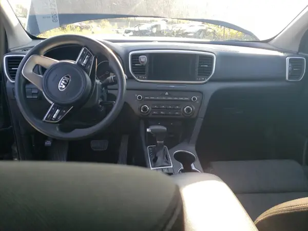 KNDPMCAC3L7673891 2020 KIA SPORTAGE - Image 8