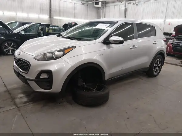 KNDPMCAC3L7794615 2020 KIA SPORTAGE - Image 2