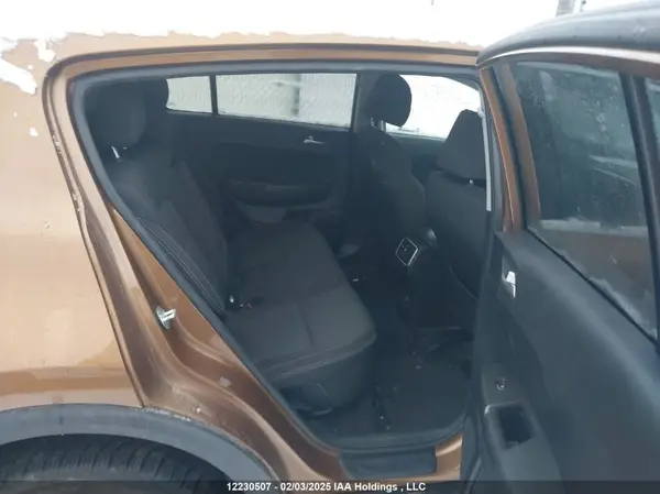 KNDPMCAC3L7806956 2020 KIA SPORTAGE - Image 8