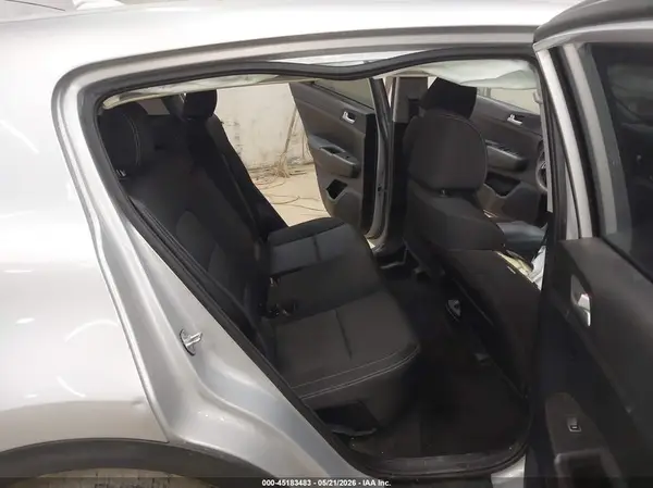 KNDPMCAC3M7882078 2021 KIA SPORTAGE - Image 8