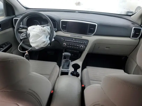 KNDPMCAC3M7885935 2021 KIA SPORTAGE - Image 8