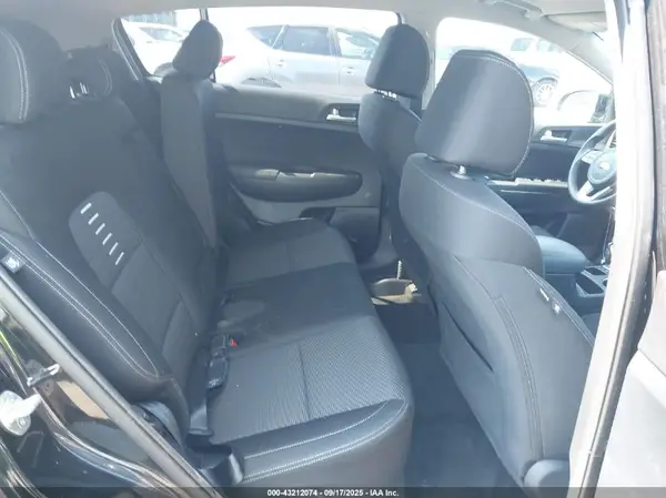 KNDPMCAC3M7891282 2021 KIA SPORTAGE - Image 8