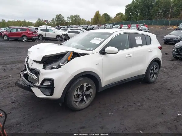 KNDPMCAC3M7892934 2021 KIA SPORTAGE - Image 2