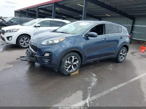 KNDPMCAC3M7912938 2021 KIA SPORTAGE - Image 2