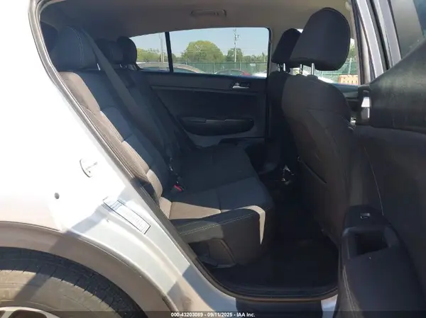KNDPMCAC3M7917931 2021 KIA SPORTAGE - Image 8