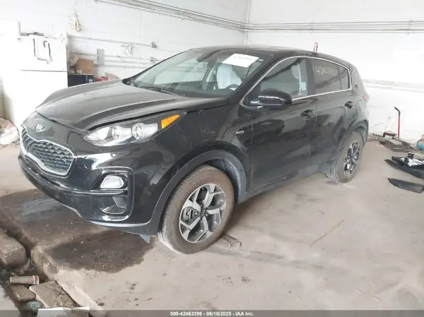 KNDPMCAC3M7943560 2021 KIA SPORTAGE - Image 2