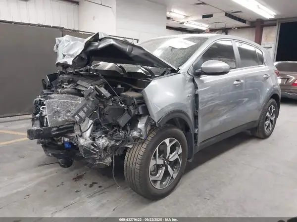 KNDPMCAC3N7002112 2022 KIA SPORTAGE - Image 2