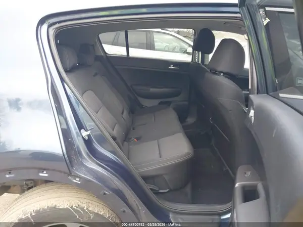 KNDPMCAC3N7015135 2022 KIA SPORTAGE - Image 8