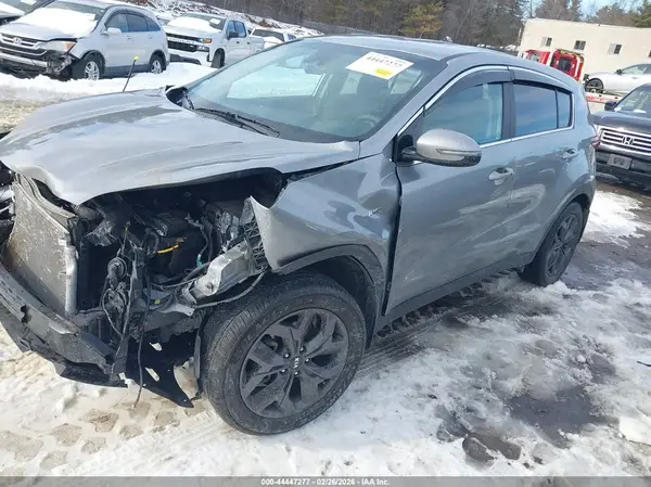 KNDPMCAC3N7028337 2022 KIA SPORTAGE - Image 2
