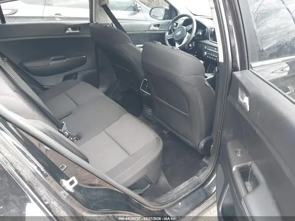 KNDPMCAC3N7951918 2022 KIA SPORTAGE - Image 8