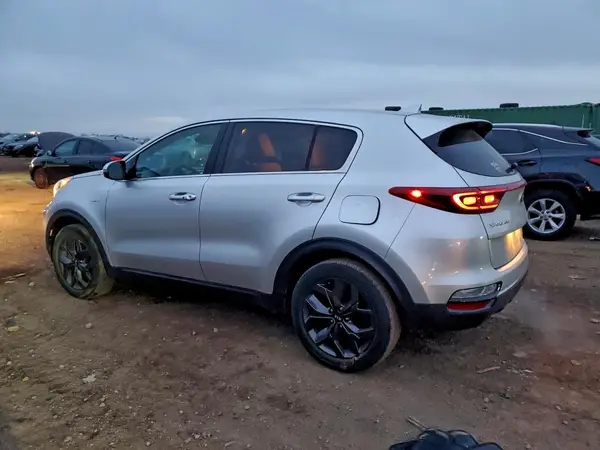 KNDPMCAC3N7961896 2022 KIA SPORTAGE - Image 2