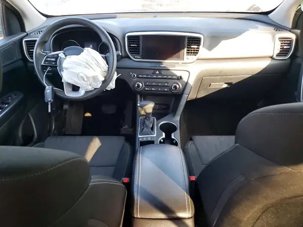 KNDPMCAC3N7975717 2022 KIA SPORTAGE - Image 8