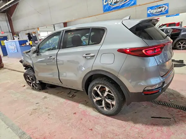 KNDPMCAC3N7994963 2022 KIA SPORTAGE - Image 2