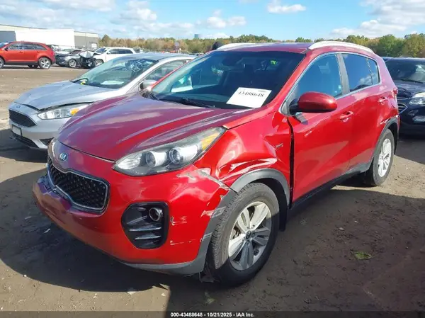 KNDPMCAC4H7035253 2017 KIA SPORTAGE - Image 2
