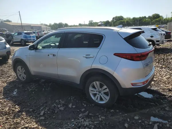 KNDPMCAC4H7035284 2017 KIA SPORTAGE - Image 2