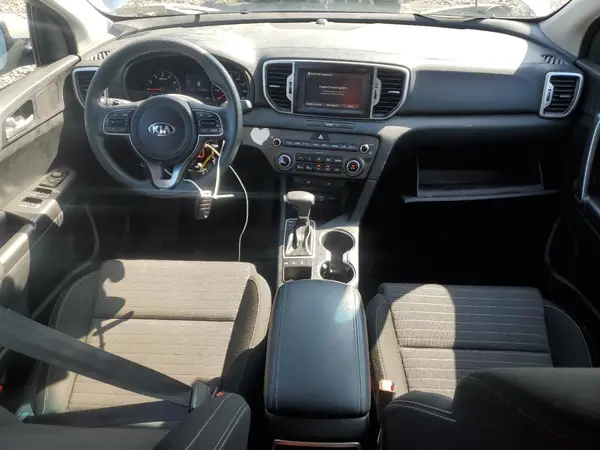 KNDPMCAC4H7035284 2017 KIA SPORTAGE - Image 8