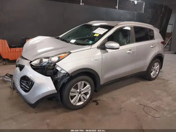 KNDPMCAC4H7035432 2017 KIA SPORTAGE - Image 2