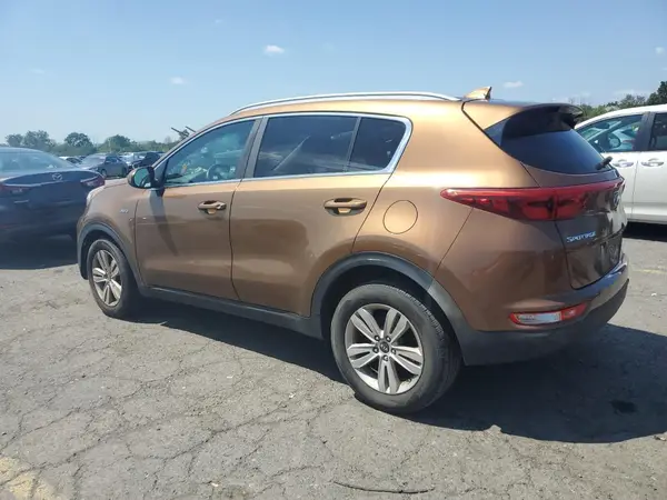 KNDPMCAC4H7037035 2017 KIA SPORTAGE - Image 2