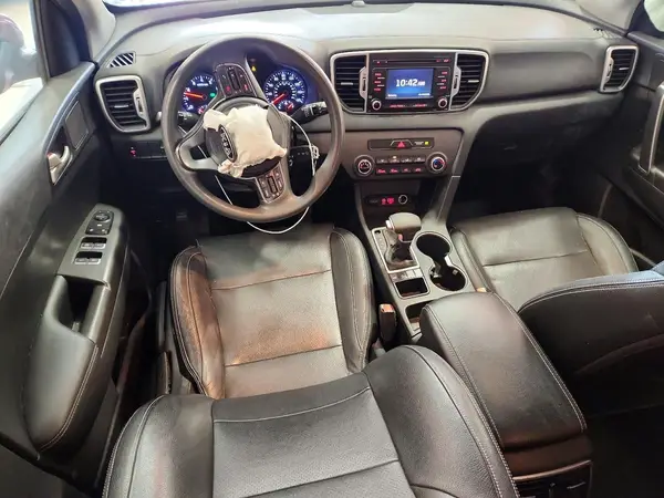 KNDPMCAC4H7040565 2017 KIA SPORTAGE - Image 8