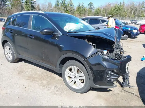 KNDPMCAC4H7043644 2017 KIA SPORTAGE - Image 1