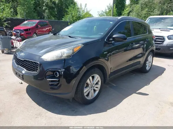 KNDPMCAC4H7051274 2017 KIA SPORTAGE - Image 2