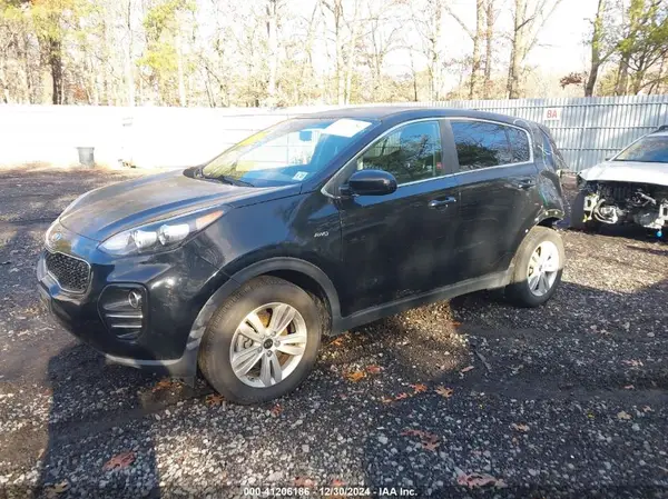 KNDPMCAC4H7085859 2017 KIA SPORTAGE - Image 2