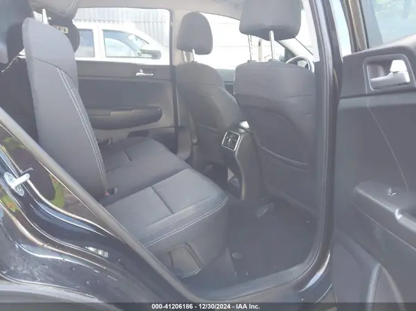 KNDPMCAC4H7085859 2017 KIA SPORTAGE - Image 8