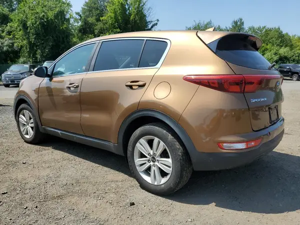 KNDPMCAC4H7085893 2017 KIA SPORTAGE - Image 2