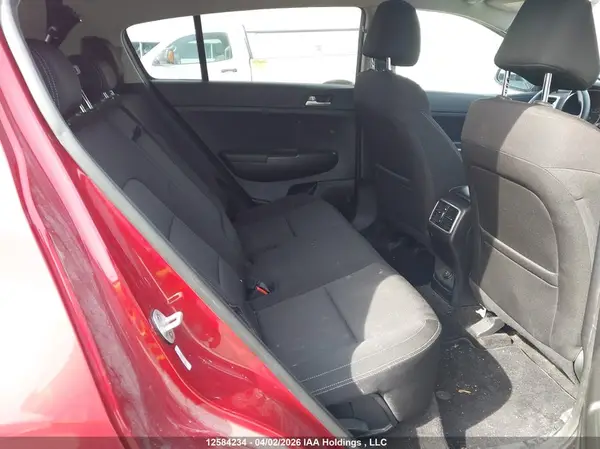KNDPMCAC4H7092942 2017 KIA SPORTAGE - Image 8