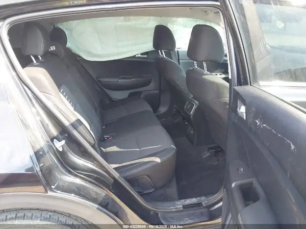 KNDPMCAC4H7093668 2017 KIA SPORTAGE - Image 8
