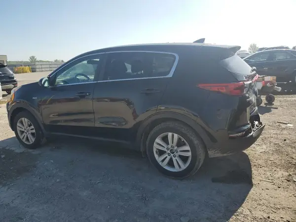 KNDPMCAC4H7103647 2017 KIA SPORTAGE - Image 2