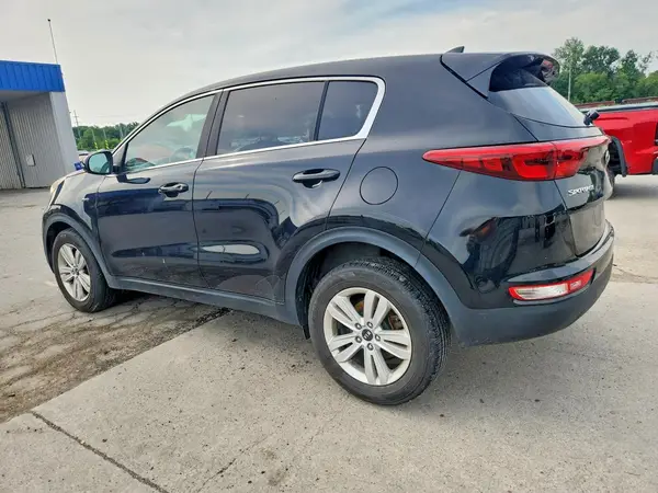 KNDPMCAC4H7121534 2017 KIA SPORTAGE - Image 2