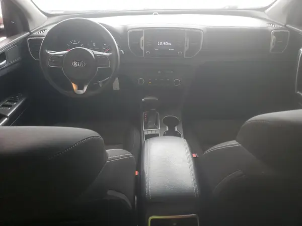 KNDPMCAC4H7131304 2017 KIA SPORTAGE - Image 8