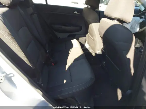 KNDPMCAC4H7158079 2017 KIA SPORTAGE - Image 8