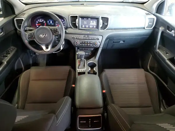 KNDPMCAC4H7160785 2017 KIA SPORTAGE - Image 8