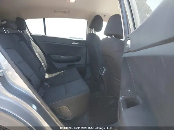 KNDPMCAC4H7181474 2017 KIA SPORTAGE - Image 8