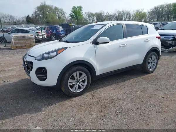 KNDPMCAC4H7207779 2017 KIA SPORTAGE - Image 2
