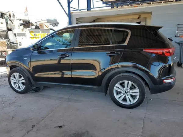 KNDPMCAC4H7238255 2017 KIA SPORTAGE - Image 2