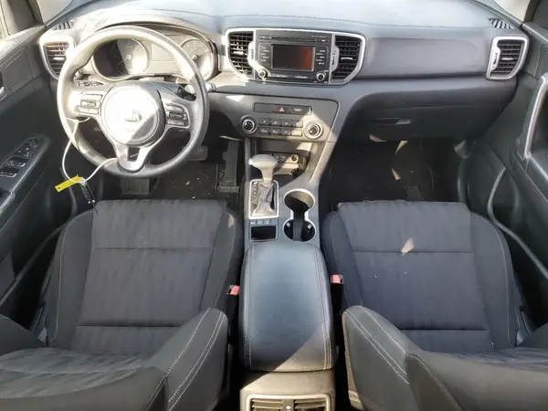 KNDPMCAC4H7238269 2017 KIA SPORTAGE - Image 8