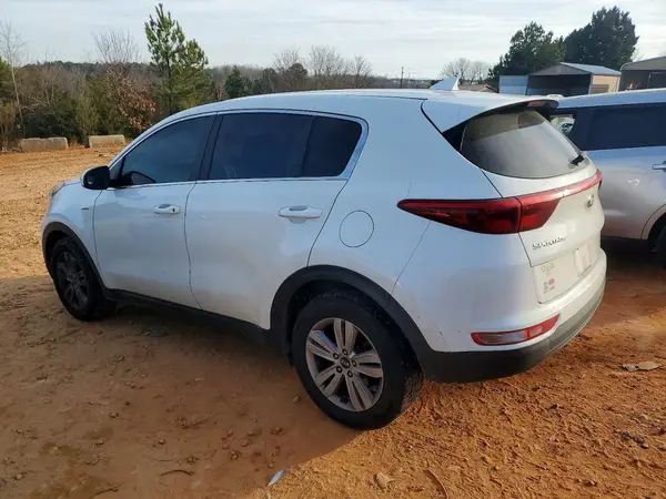 KNDPMCAC4H7246209 2017 KIA SPORTAGE - Image 2