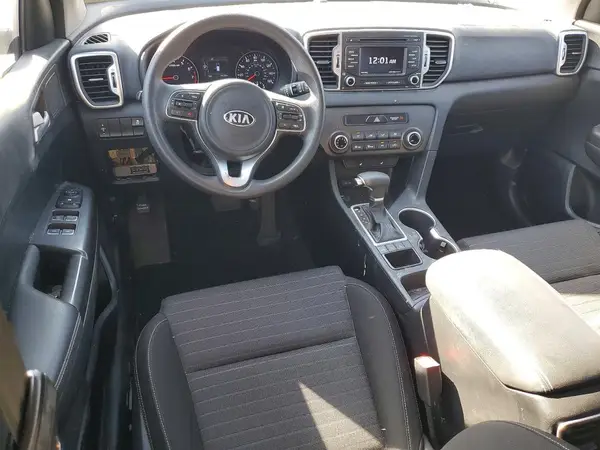 KNDPMCAC4H7255539 2017 KIA SPORTAGE - Image 8