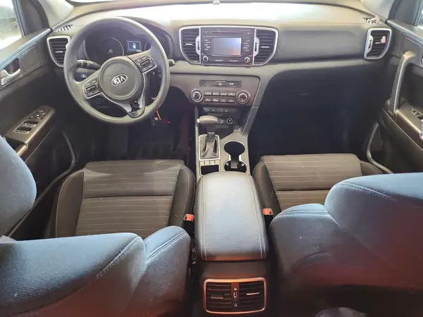 KNDPMCAC4H7260305 2017 KIA SPORTAGE - Image 8
